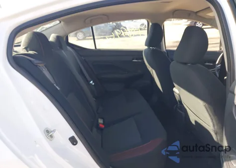 2021 Nissan Versa Sr Xtronic Cvt z USA, uszkodzony, nr VIN 3N1CN8FV0ML809073